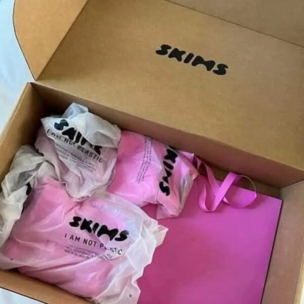 Skims clothing - Image 2