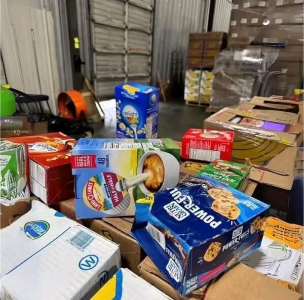 Banana box of food - Image 7