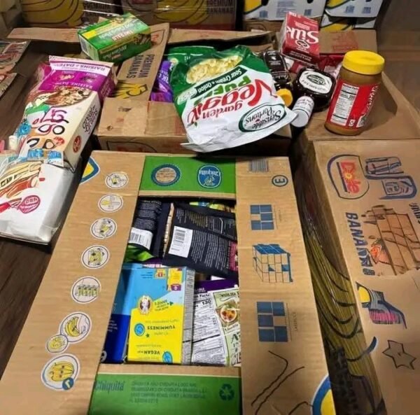 Banana box of food - Image 5