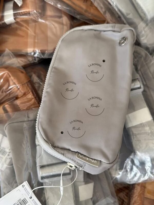 Lululemon belt bags - Image 9