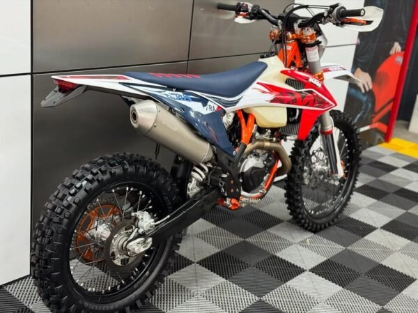 Bike - Image 5