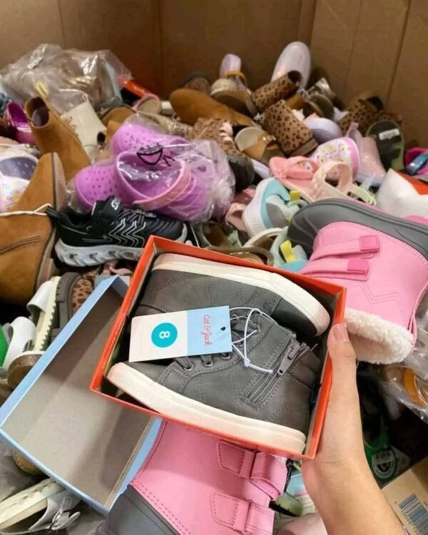 Kids shoes - Image 2