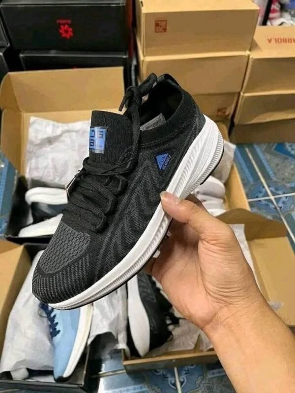 Sport shoes pallet - Image 3