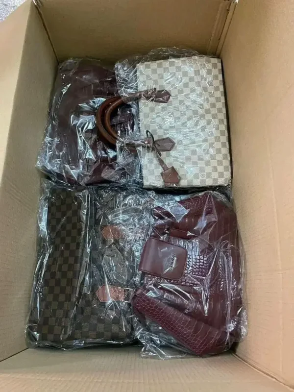 Women Fashion Hand Bags (Pallet) - Image 17