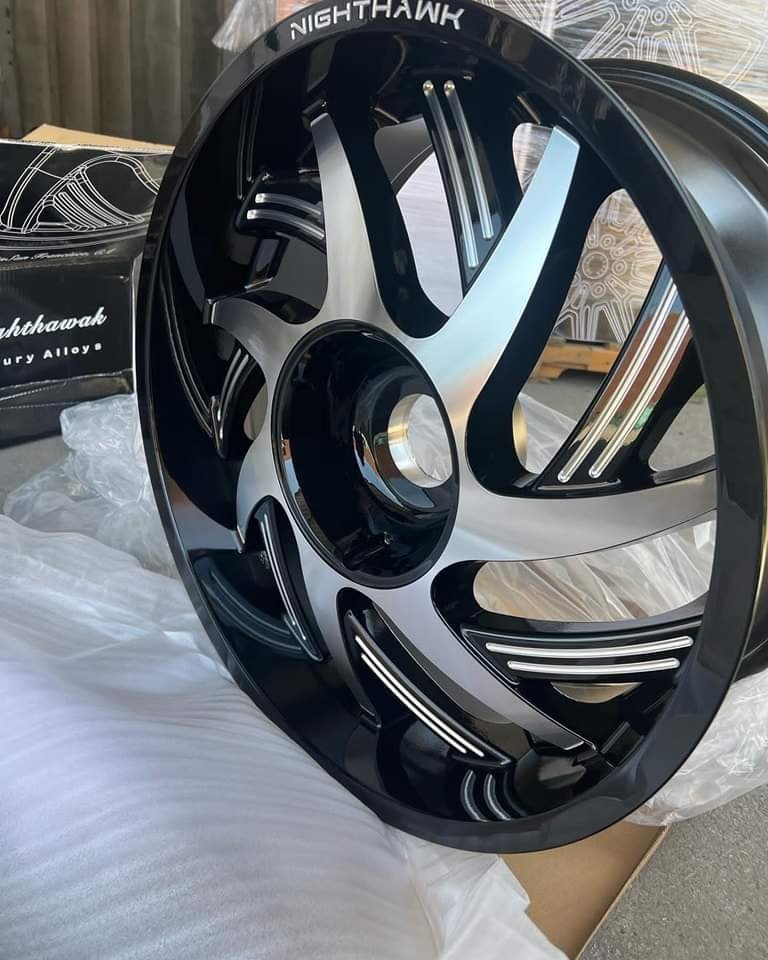 Rims & Tires Pallet - Image 7