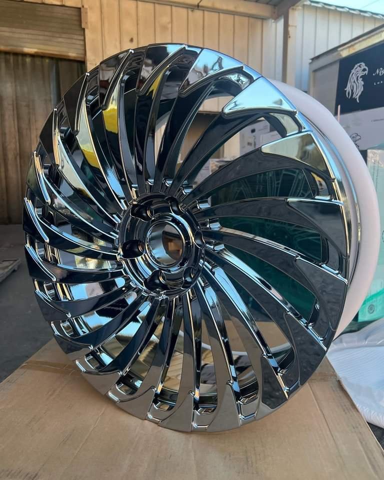 Rims & Tires Pallet - Image 11