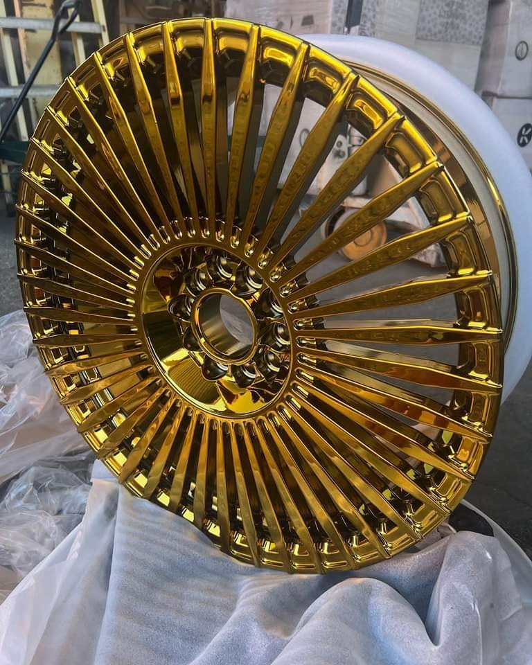 Rims & Tires Pallet - Image 9