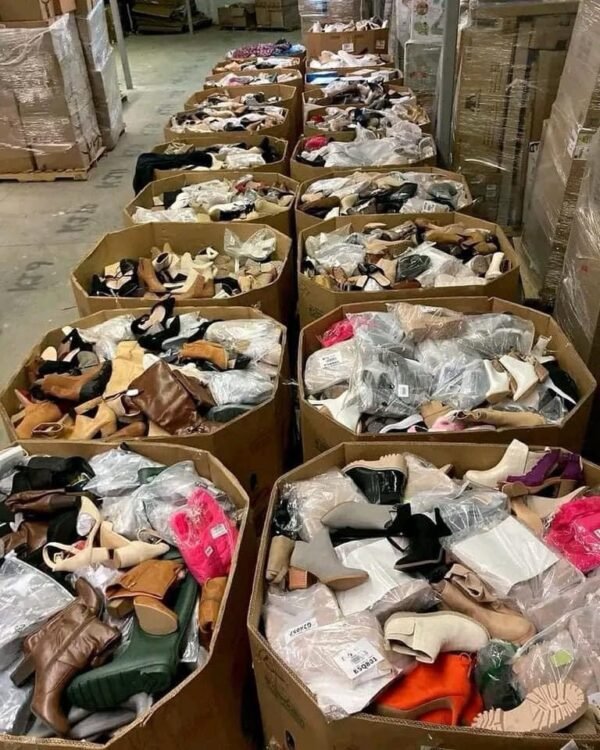 Ladies mixed Shoes pallet 300 pieces per pallet