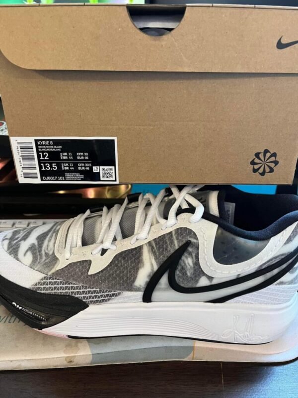 Kyrie Shoes Pallet - Image 5