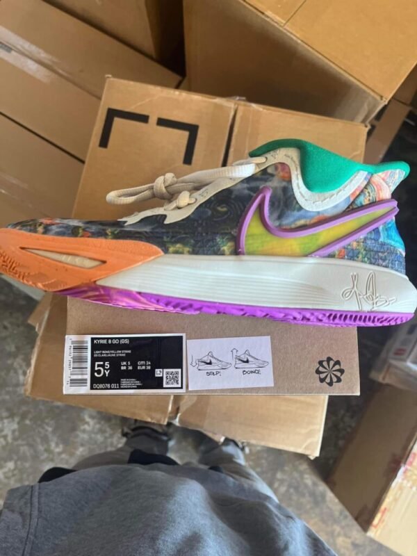Kyrie Shoes Pallet - Image 7