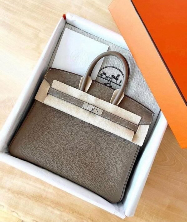 Branded Ladies Hand bags 300 pieces per pallet - Image 11
