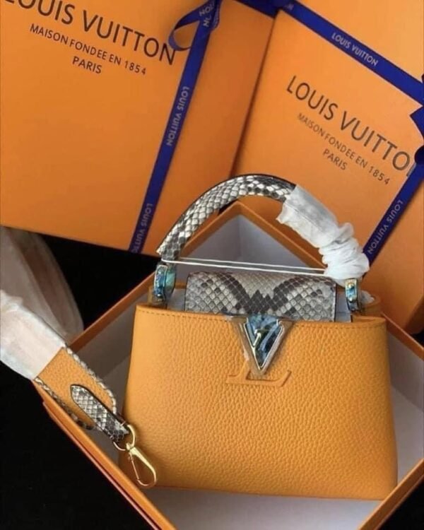 Branded Ladies Hand bags 300 pieces per pallet - Image 17